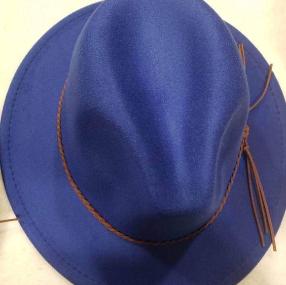 Fedora - Picture 2 of 9